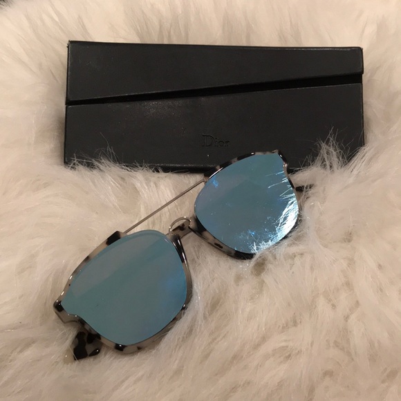 DIOR Sunglasses - Picture 1 of 3